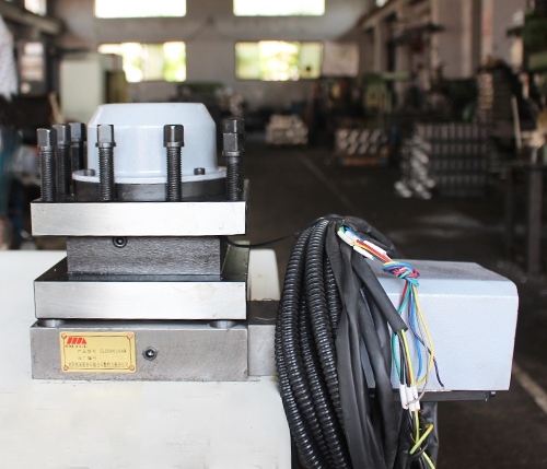 SLD立式电动数控刀塔